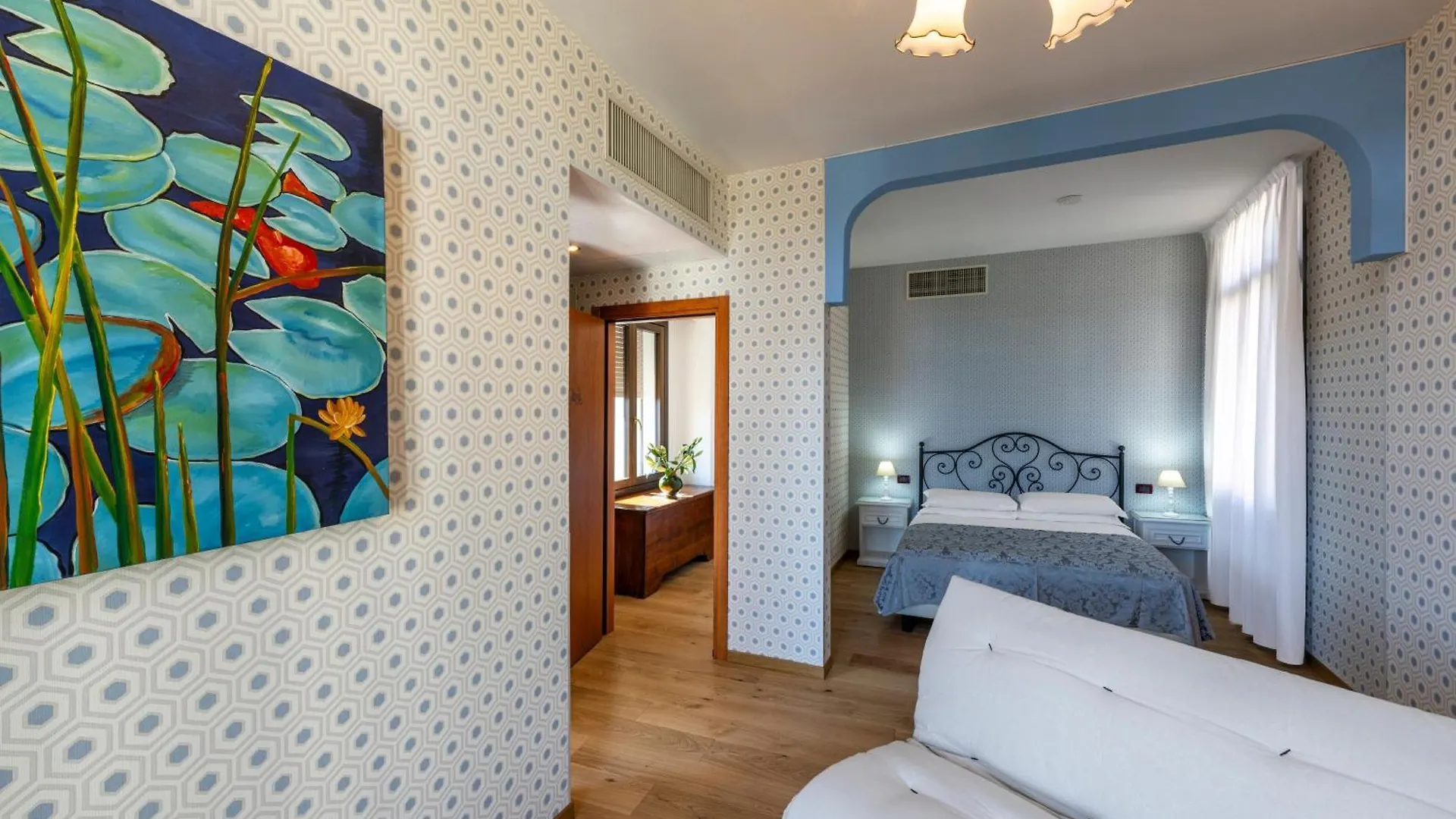 Hotel Atlanta Augustus Lido di Venezia 3*,  Italy