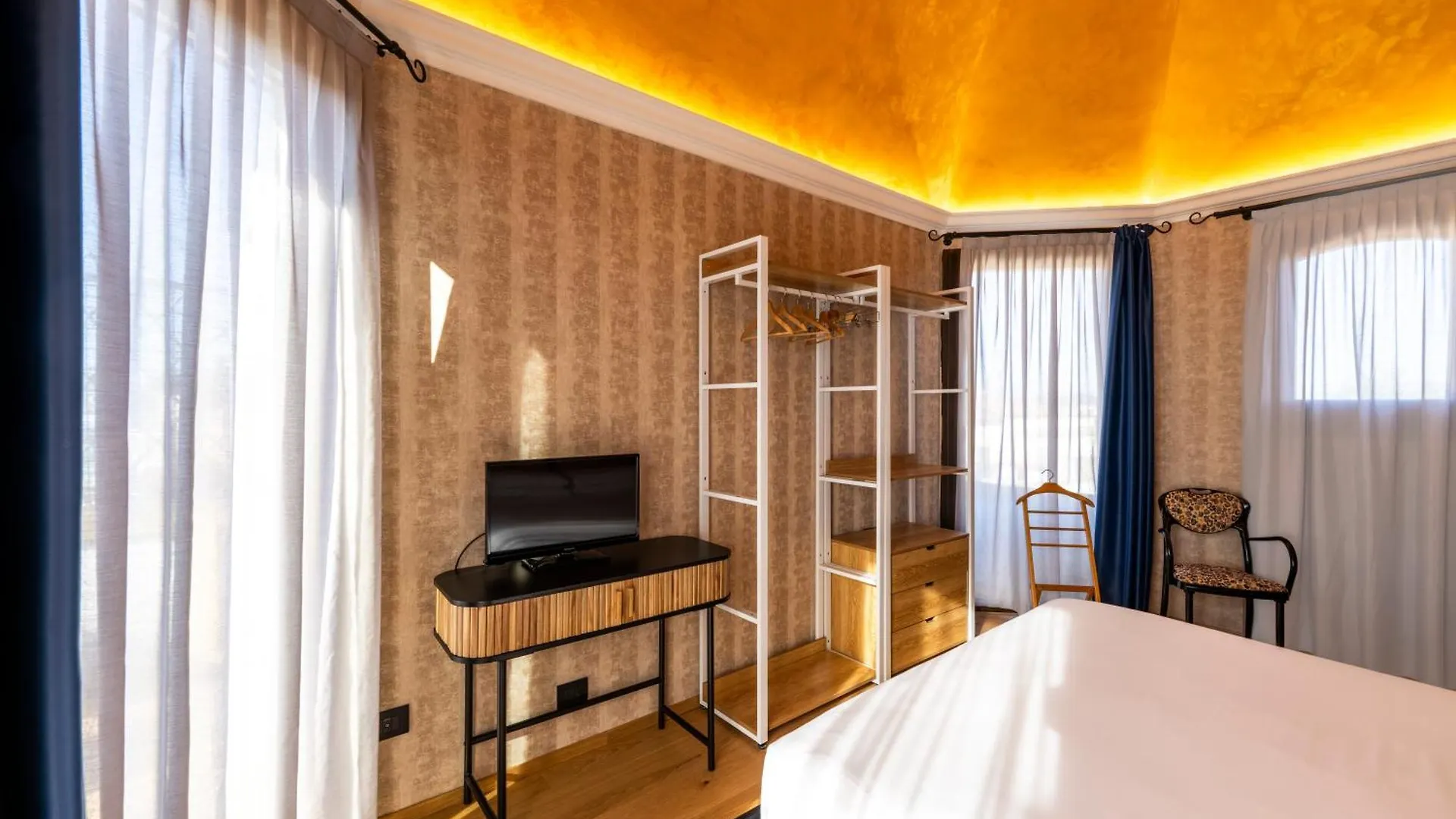 Hotel Atlanta Augustus Lido di Venezia 3*,  Italy